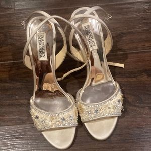 Badgley michkah heels size 8